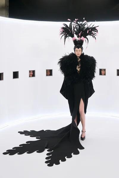Look 53